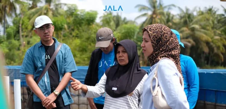 Believing Women can do Shrimp Farming, Mrs Saraiyah Leads 40 Women in her Farming Group