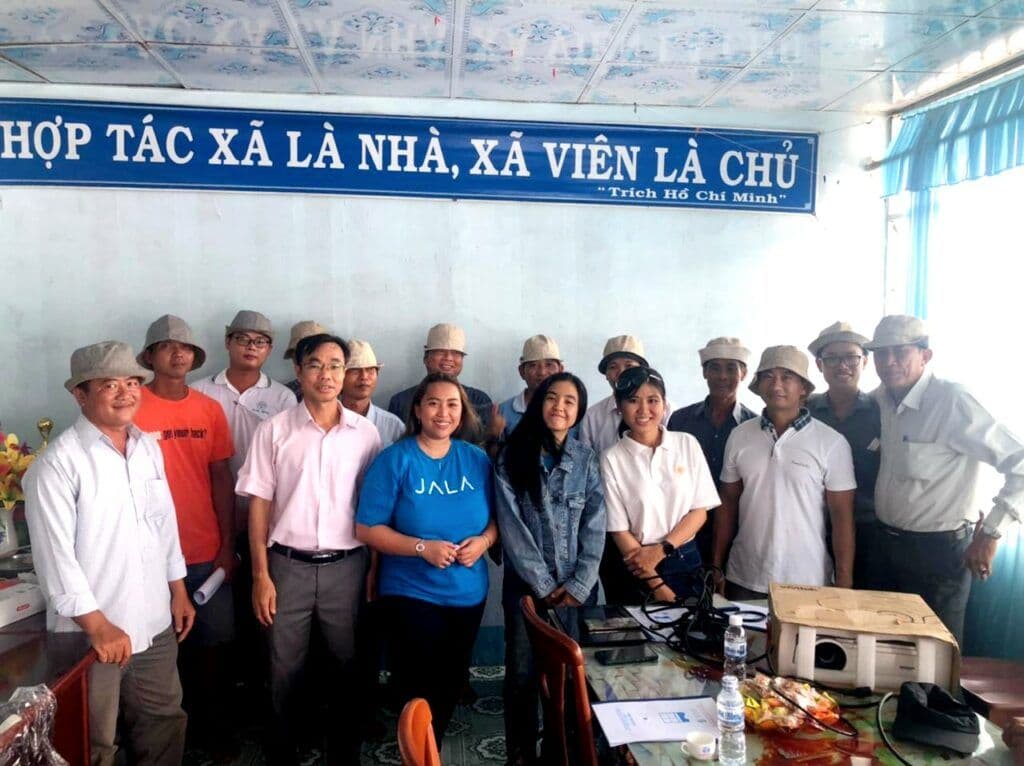 shrimp-farmers-onboarding-program-by-JALA-in-vietnam-1024x766.jpg